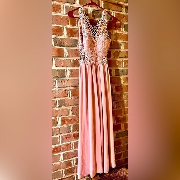 City Studio Size 0 Pale Pink Prom Pageant Gown Tulip Style Beaded Modest Sequin - Picture 1 of 12